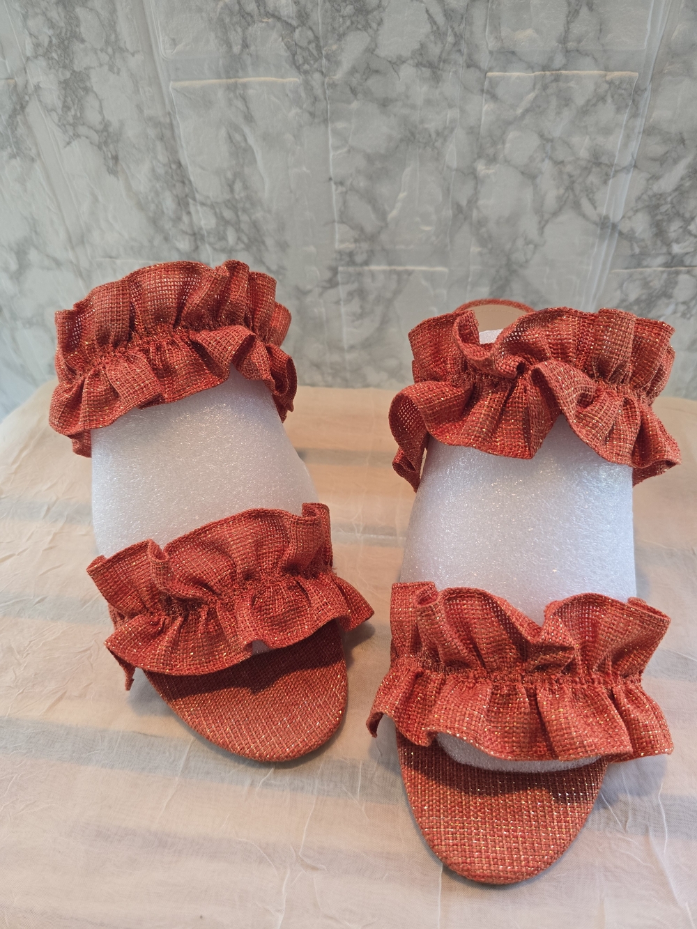 Charles by Charles David Orange Metallic Ruffle Chunky Heel Sandals Size 8 1/2